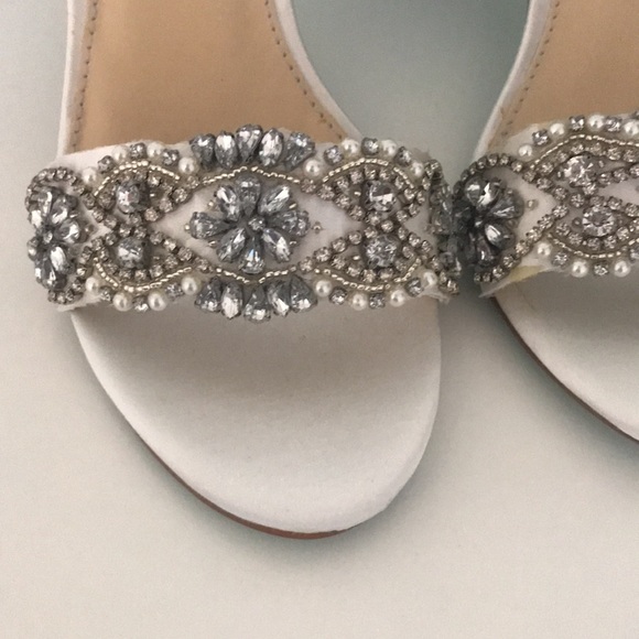 COPY - Beautiful Betsy Johnson heels - Picture 3 of 7